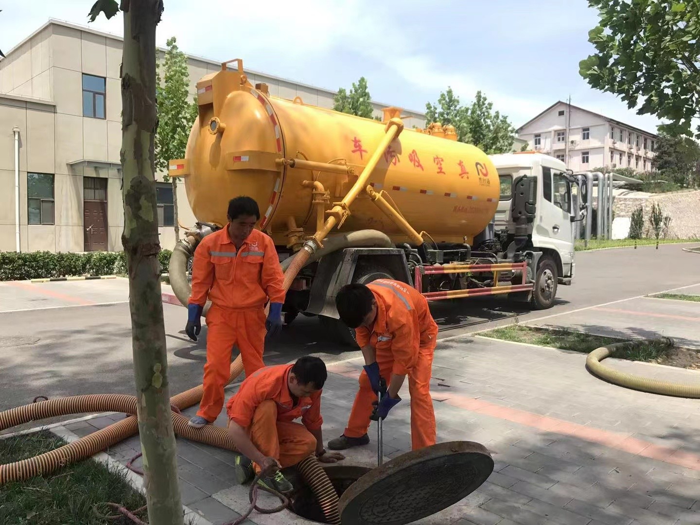 乾安化粪池清理与5-8吨吸粪车施工效率分析